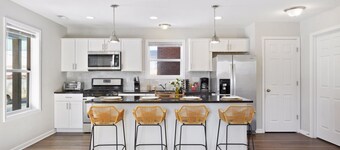 NEW Spacious Abode | Bright + Modern Uptown Home