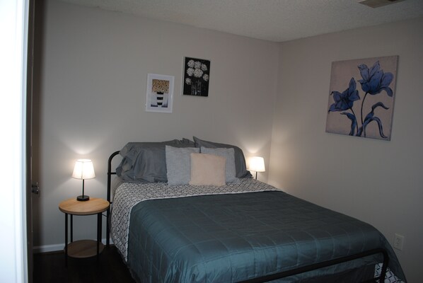 2 chambres, fer et planche à repasser, Wi-Fi, literie fournie