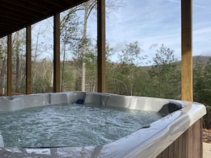 Outdoor spa tub - Sunrise Mountain View Getaway Walking Trail & Hot Tub 10 Minutes To Ellijay (Ellijay)