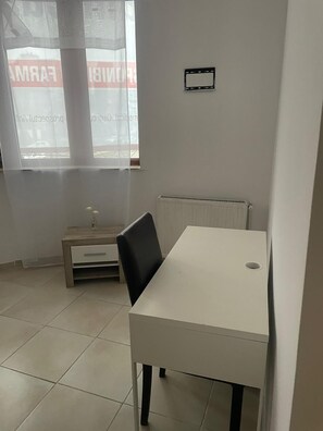 Quarto conforto, 1 cama de casal | 1 quarto, roupas de cama premium, Wi-Fi de cortesia, roupa de cama