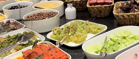 Petit déjeuner buffet compris tous les jours
