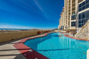 Piscine couverte