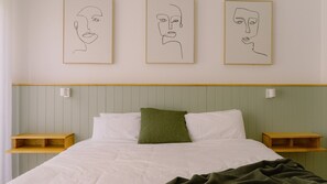 5 habitaciones, tabla de planchar con plancha y wifi gratis 