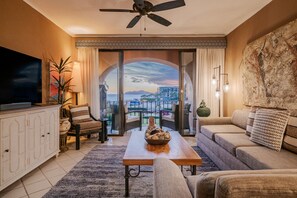 Televisión y chimenea 