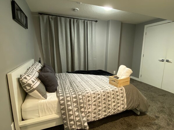 1 bedroom, iron/ironing board, free WiFi, bed sheets
