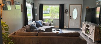 3 bedroom close to river and beach.