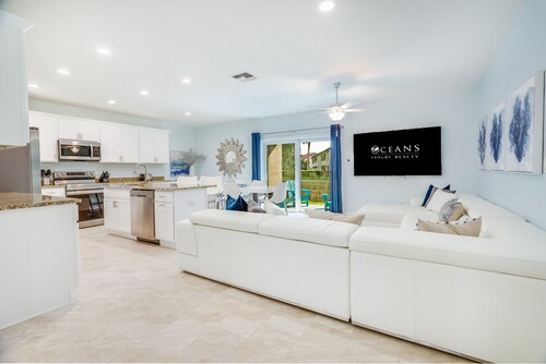 Arcade/Theater/Game Room-Across from Ocean-Townhomes #124/#125