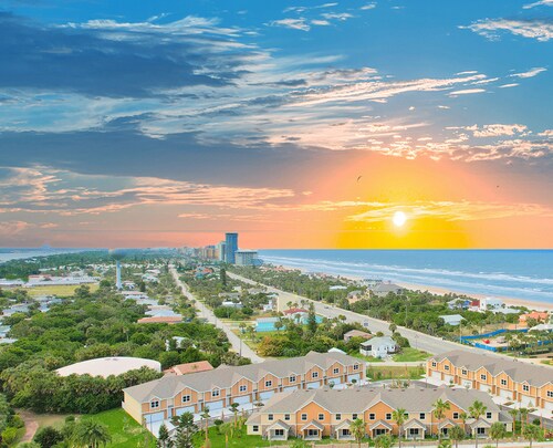 Oceans 25 Townhomes #124/125-Across from Ocean