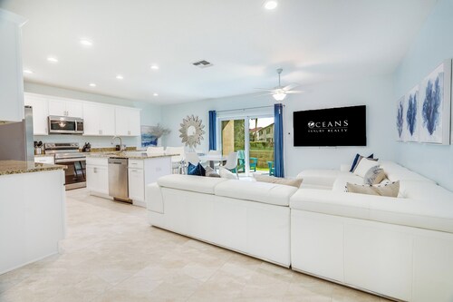 Arcade/Theater/Game Room-Across from Ocean-Townhomes #124/#125