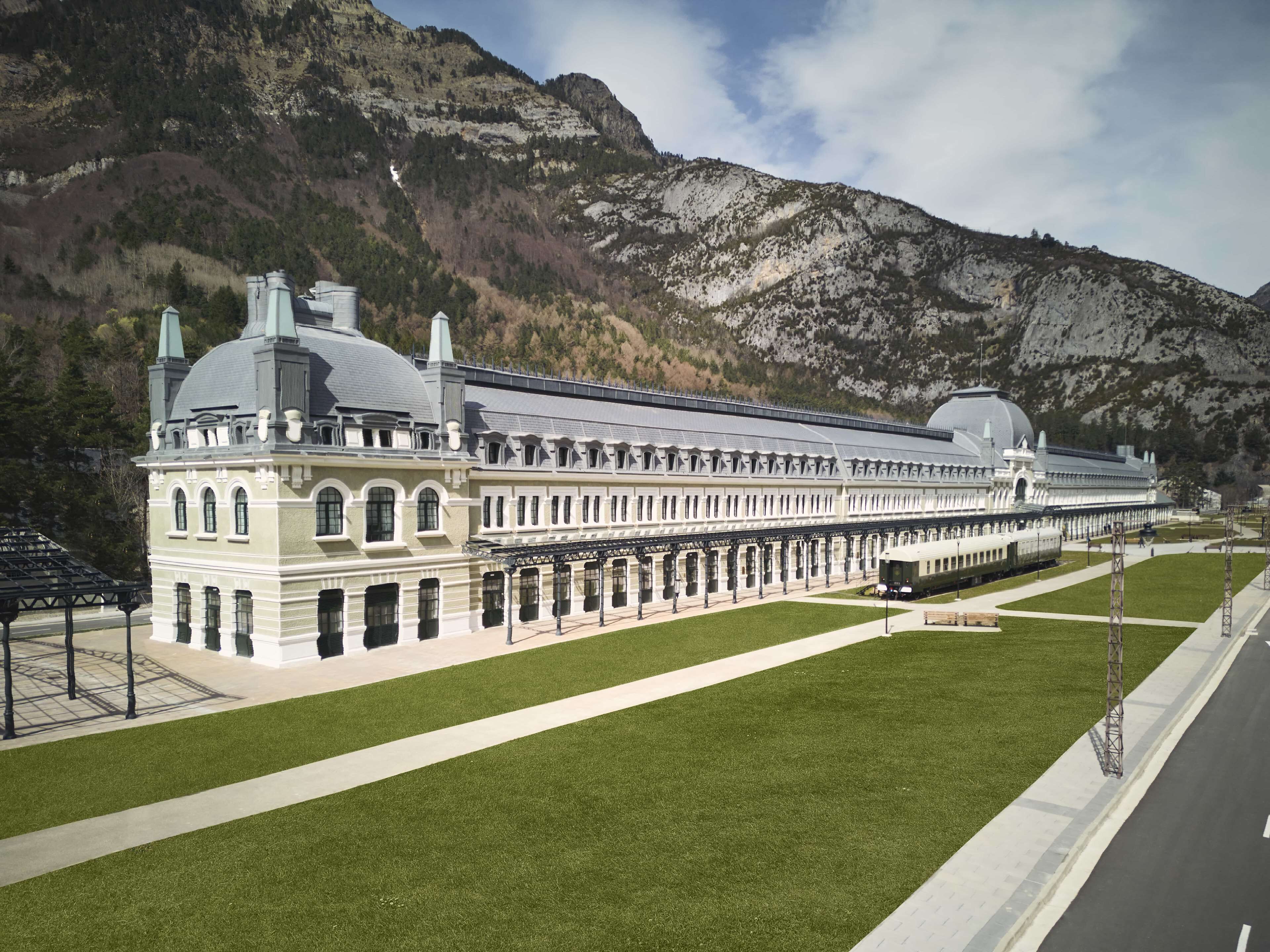 Photo - Canfranc Estación, a Royal Hideaway Hotel - Gran Lujo