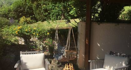 Large, comfortable house with exceptional mountain views