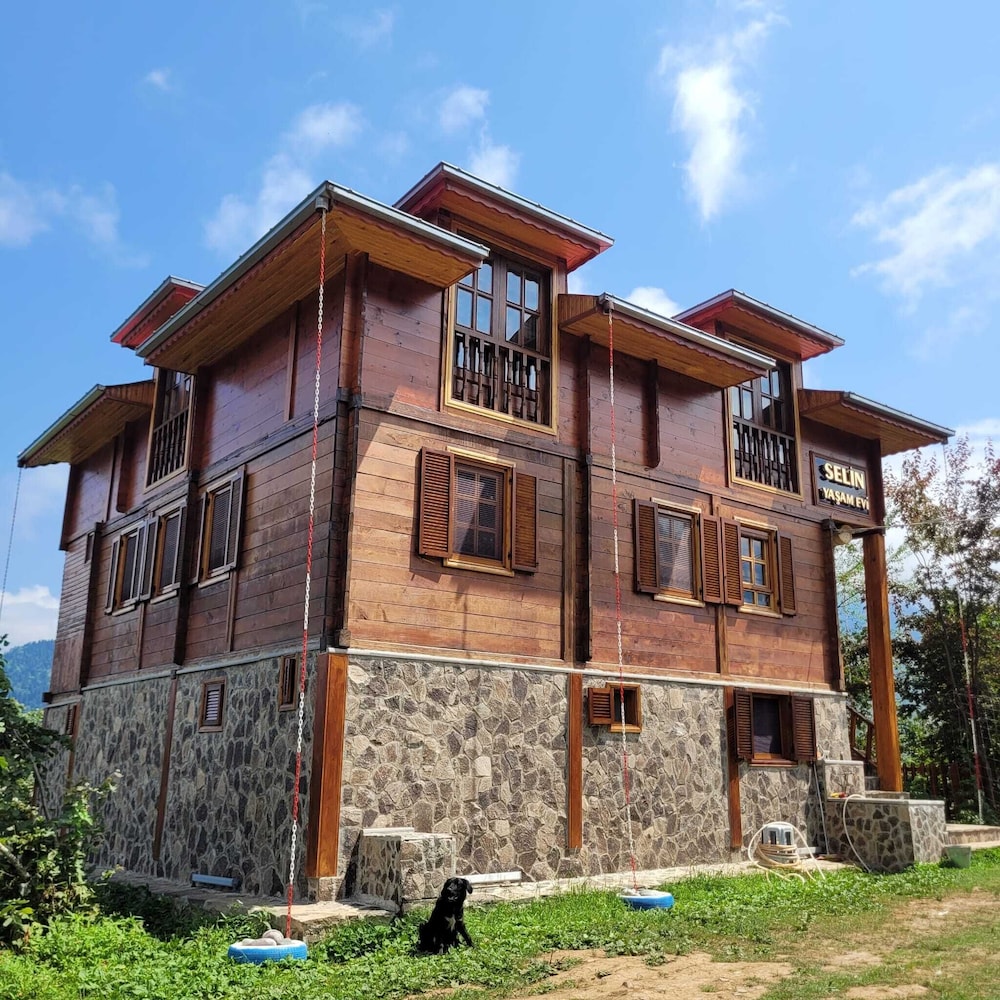 Selin Yaşam Evi - Şavşat