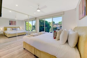 4 Schlafzimmer, Bügeleisen/Bügelbrett, Reisekinderbett, WLAN