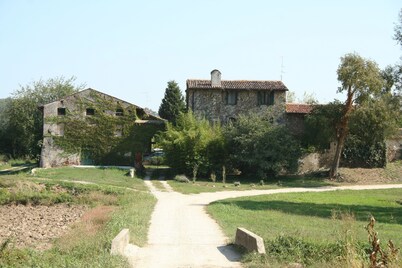 Lindoro - tasteful apt., garden, quiet, close to Peschiera del Garda