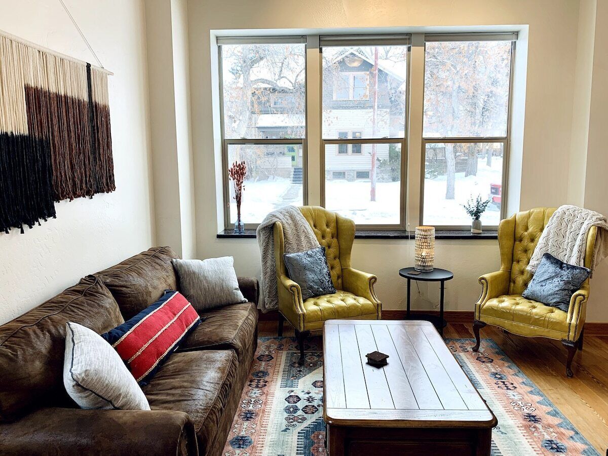 Luxury Downtown Condo #B King Ensuite