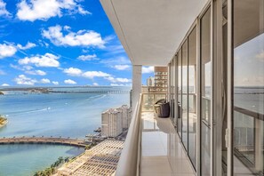 Property grounds - 38th Floor Bay View · 2 King Beds · Icon Brickell (Miami)