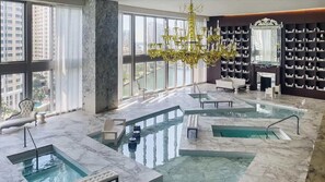 Pool - Icon Brickell W Hotel | Skyline View 1BR Suite (Miami)