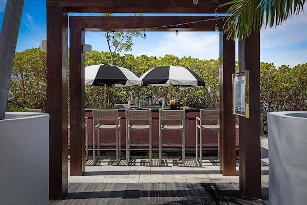 Bar (en la propiedad)