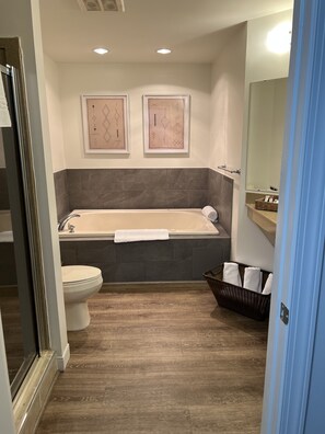 Designertoiletartikler, hårtørrer, håndklæder, Sæbe