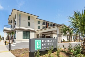 Exterior - Embassy Suites by Hilton Panama City Beach Resort (Panama City Beach)