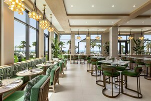 2 bars/lounges, poolside bar