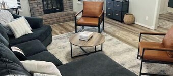 New Remodel 3BD/2Bath Weekly/Monthly Discounts available