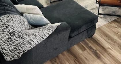 New Remodel 3BD/2Bath Weekly/Monthly Discounts available