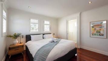 1 bedroom, iron/ironing board, free Internet, bed sheets