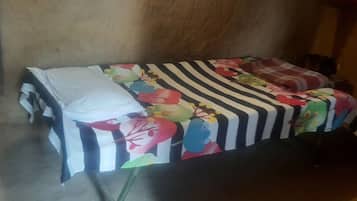 2 bedrooms, bed sheets