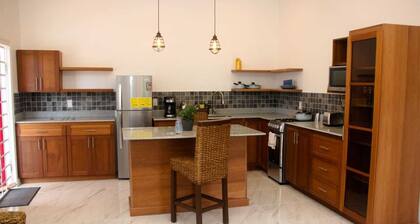 Fully Furnished Luxurious 2-Bedroom suite