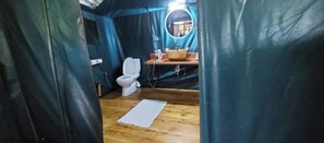 Bathroom - Tents in Masai Mara 3 (Narok)