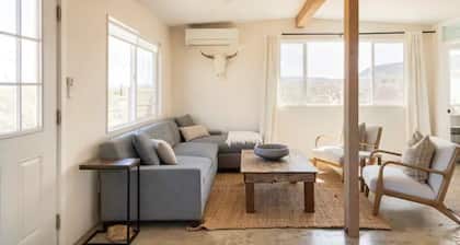 Casa Flamingo | Cozy Cabin with Views | 5 Acres