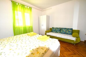 1 bedroom, free WiFi, bed sheets