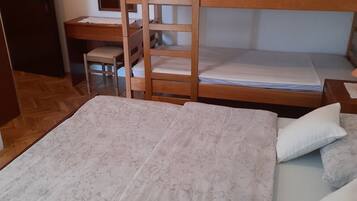 1 chambre, Wi-Fi gratuit, draps fournis