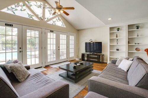 Private Pool: Spacious & Secluded Magnolia Cottage