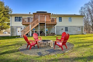 Terrace/patio - New Paltz Apt - 11 Mi to Poughkeepsie! (New Paltz)