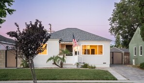 Exterior - Luxury Hangout | Private Spa + Game Room + Arcade (Long Beach)