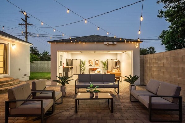 Terrace/patio - Luxury Hangout | Private Spa + Game Room + Arcade (Long Beach)