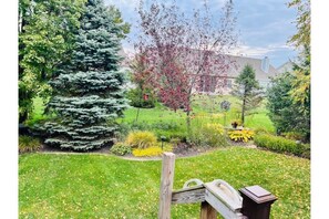 Property grounds - 4 bedroom 3 bathroom executive home with two kitchens (Westfield)