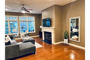 Living area - 4 bedroom 3 bathroom executive home with two kitchens (Westfield)