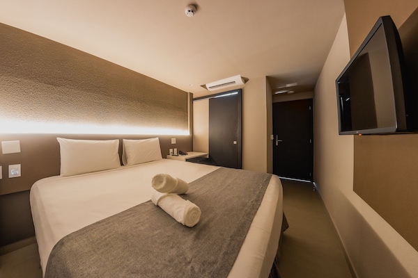 Quarto casal ou duplo econômico | Wi-Fi de cortesia, roupa de cama