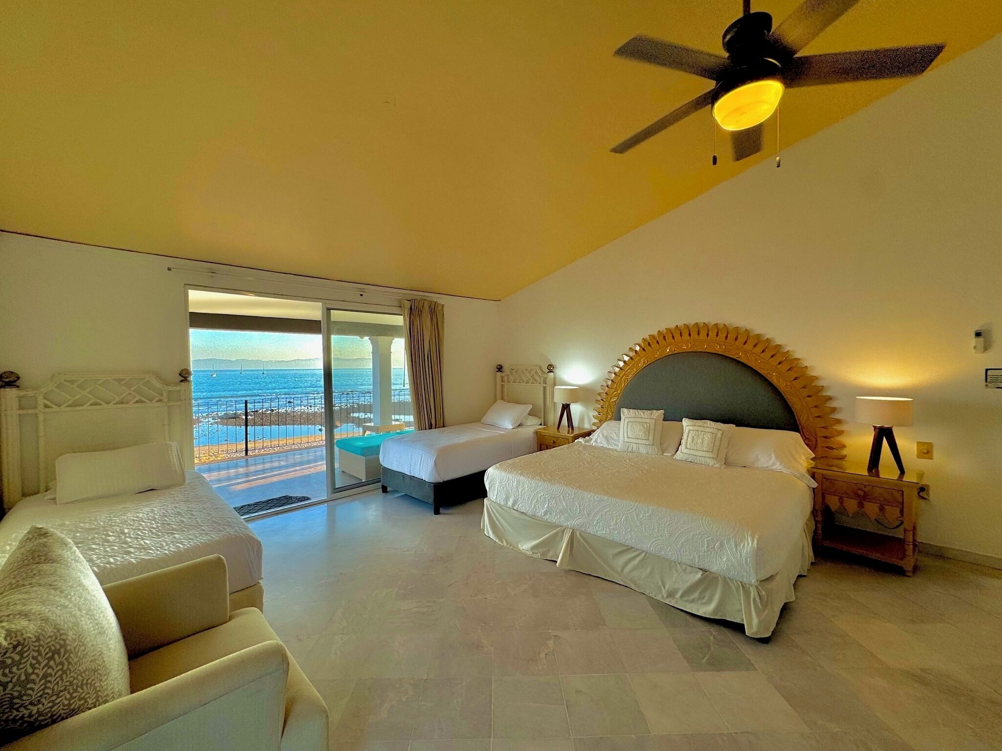 5 bedrooms, iron/ironing board, WiFi, bed sheets