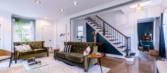 Luxe Haus of Love—Renovated 1938 Cape Cod —Heated FLRS