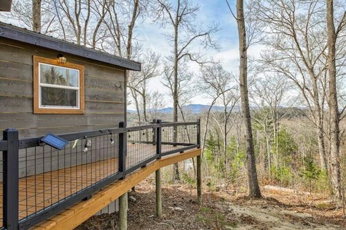 Hot Tub - Mountain View - Fire Pit - Gas Grill - Comfy Beds - Pet Friendly