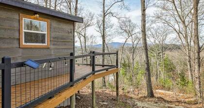 Hot Tub - Mountain View - Fire Pit - Gas Grill - Comfy Beds - Pet Friendly