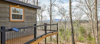 Hot Tub - Mountain View - Fire Pit - Gas Grill - Comfy Beds - Pet Friendly