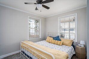 6 dormitorios, cuna de viaje, wifi gratis y ropa de cama
