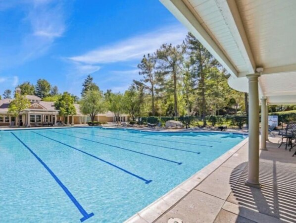 Outdoor pool, a heated pool