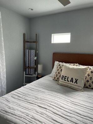 2 habitaciones, escritorio, wifi y ropa de cama 
