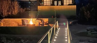 Relaxing lake house on Lake Bridgeport with private boat dock